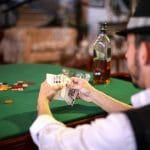 Hướng Dẫn Chơi Poker Kết Hợp Dự Đoán Xác Suất